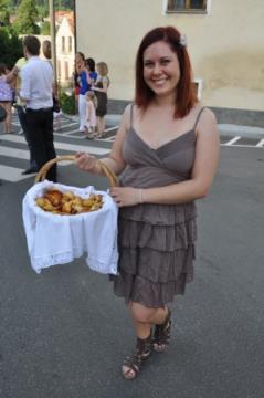 KNOBLEHARJEVO 2012 - Otvoritev ceste in pločnika do osnovne šole Frana Metelka 36